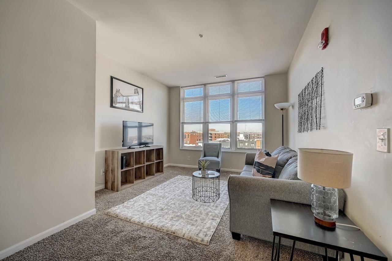 Апартаменты Frontdesk 707 North Apts Downtown Indy Индианаполис Экстерьер фото