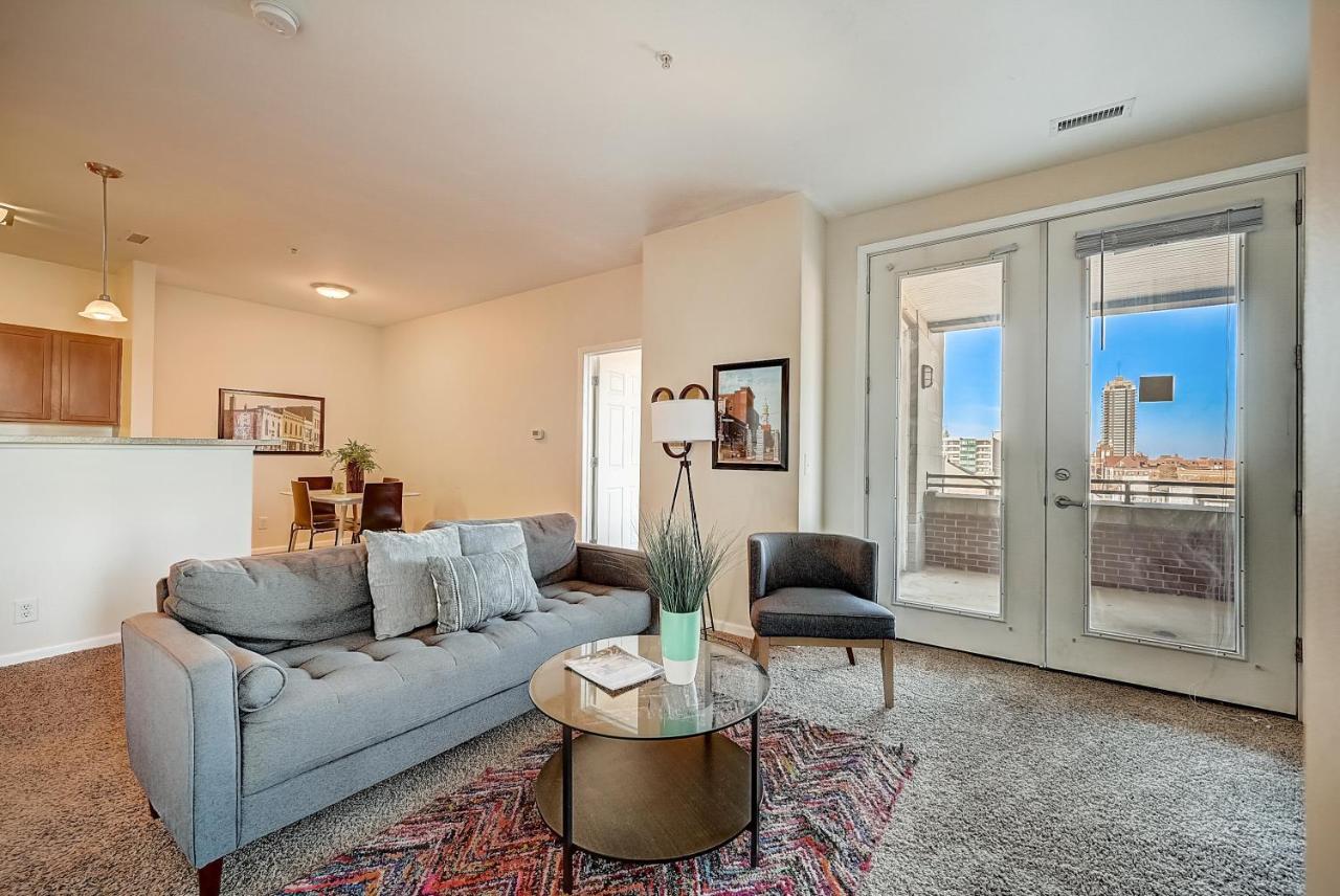 Апартаменты Frontdesk 707 North Apts Downtown Indy Индианаполис Номер фото